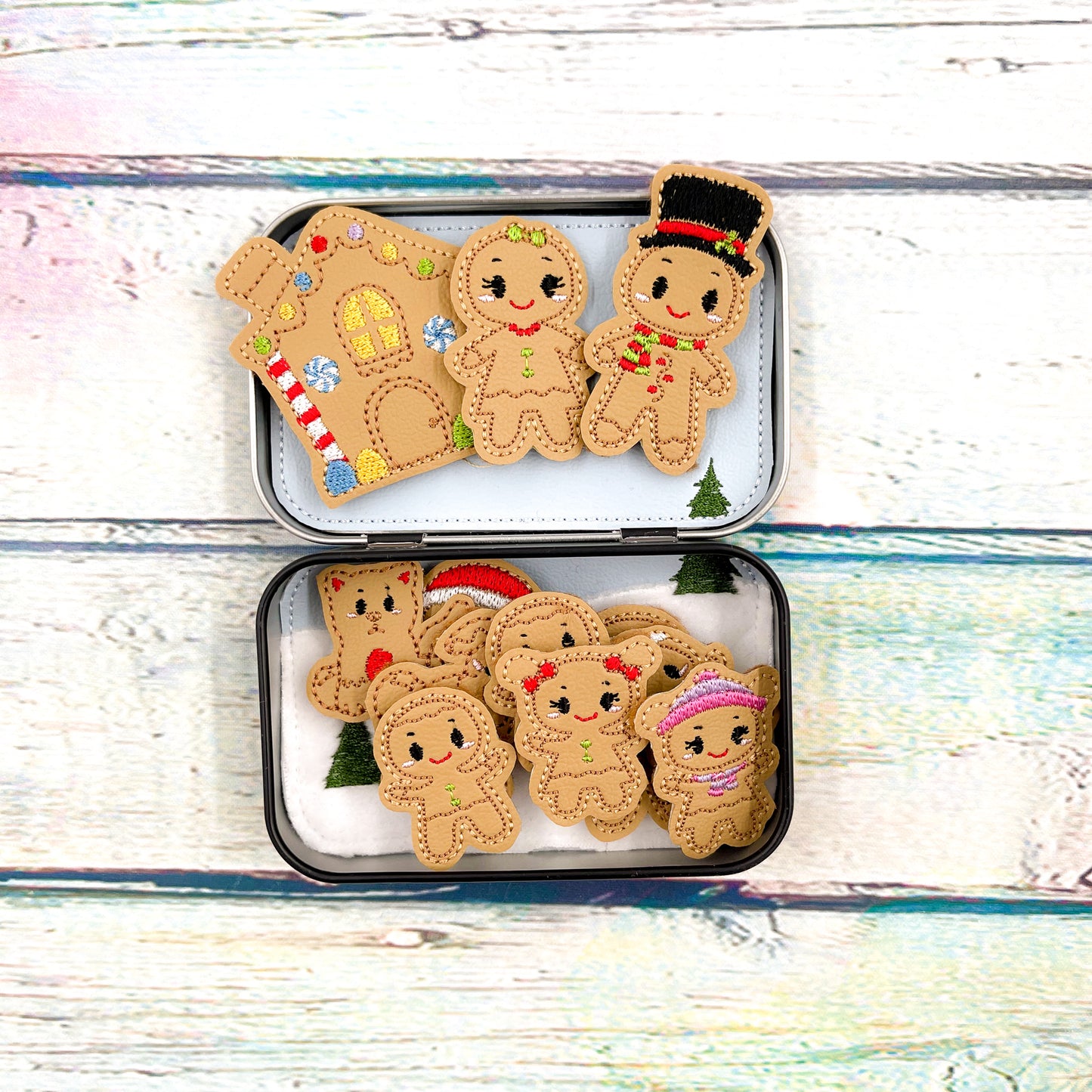 Gingerbread Family Tin Play Set
