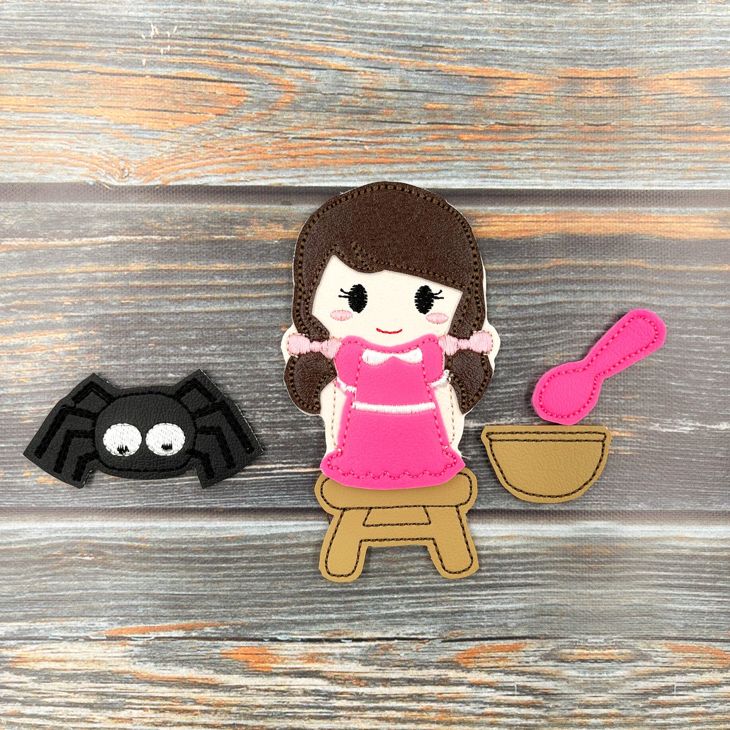 Little Miss Muffet Finger Puppet Set