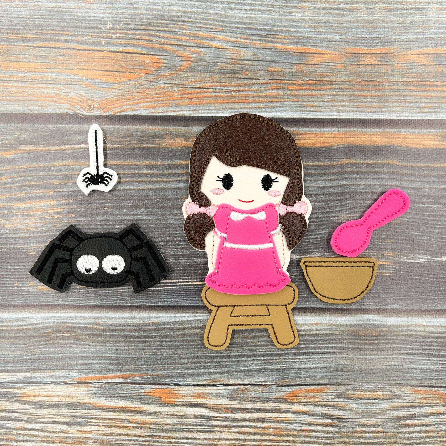 Little Miss Muffet Finger Puppet Set