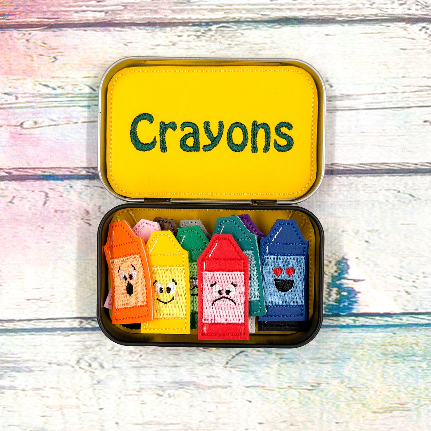 Crayons Tin Play Set