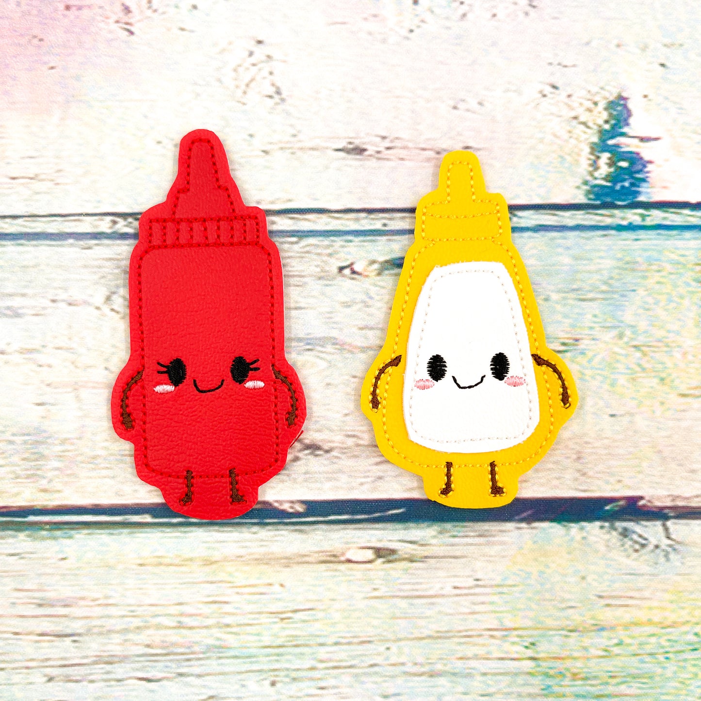 Ketchup and Mustard Perfect Pairs Finger Puppet Set