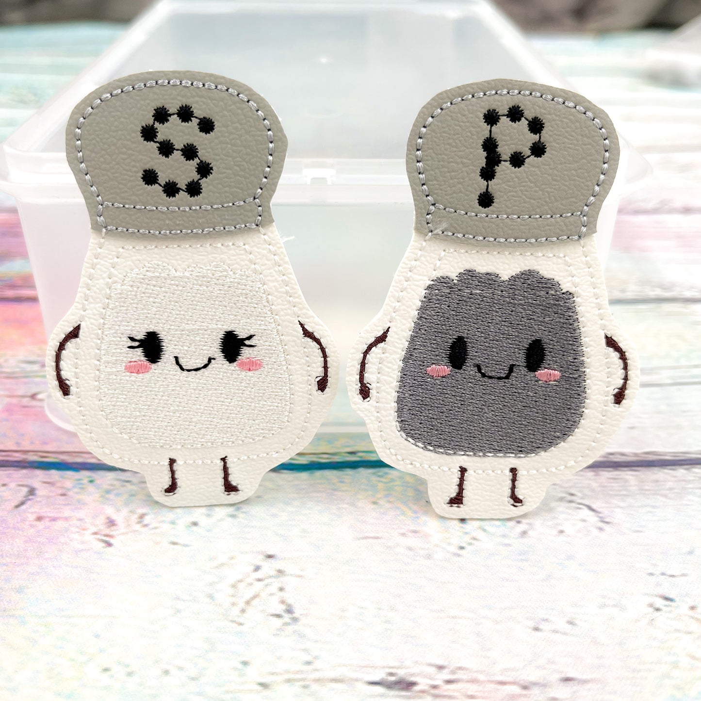Salt and Pepper Perfect Pairs Finger Puppet Set